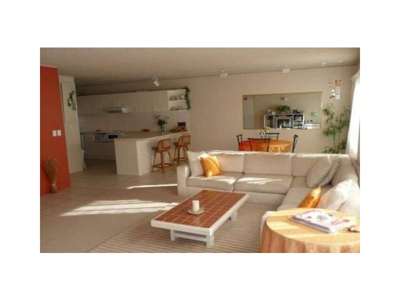 3/70 Marine Pde, Miami QLD 4220