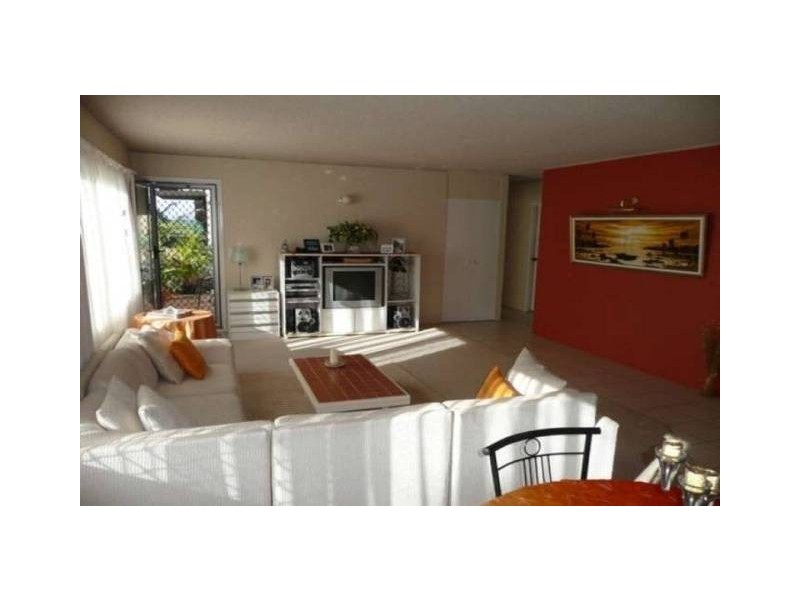 3/70 Marine Pde, Miami QLD 4220