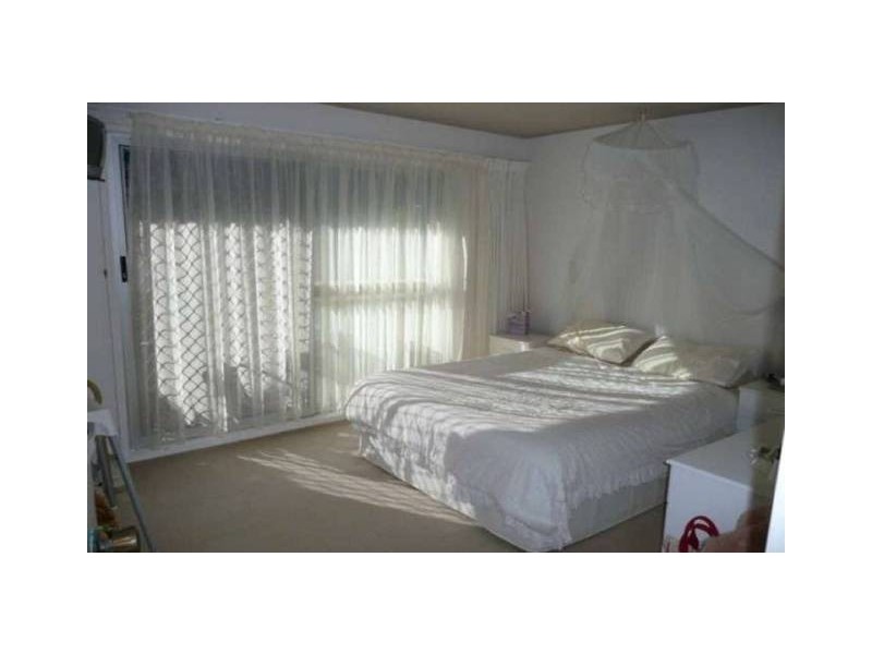 3/70 Marine Pde, Miami QLD 4220