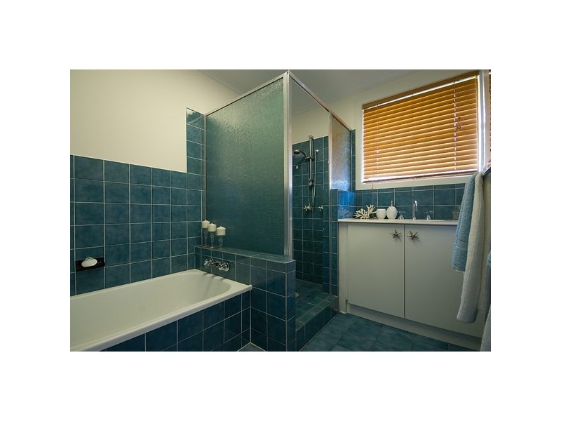333 Monaco Street, Broadbeach Waters QLD 4218