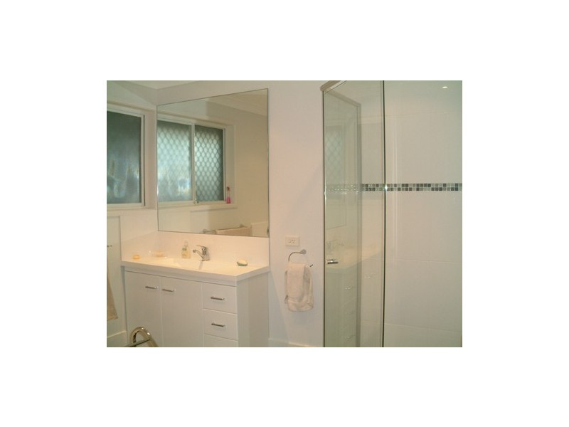 51 Sunshine Blvd, Broadbeach Waters QLD 4218