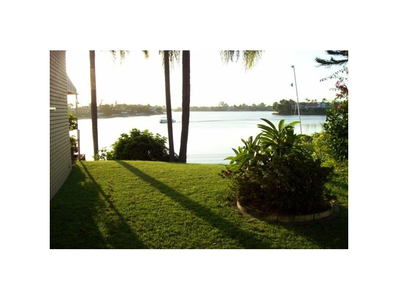 10/45 Duet Drive, Mermaid Waters QLD 4218