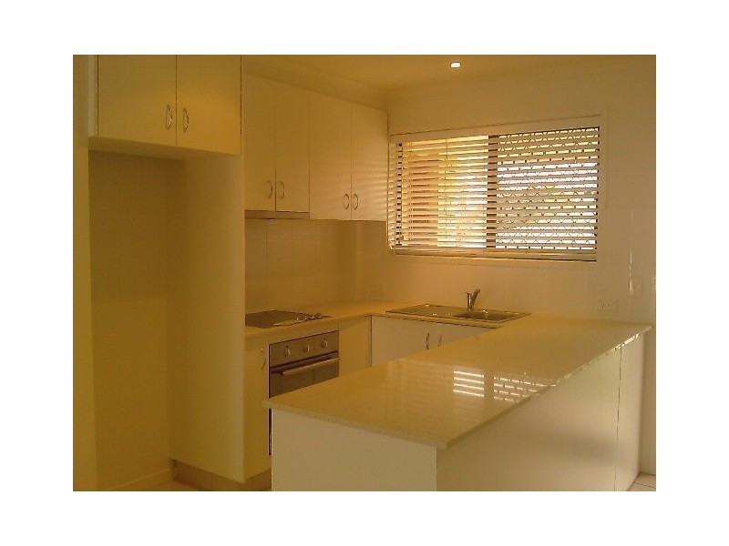 5/10 Cannes Avenue, Surfers Paradise QLD 4217