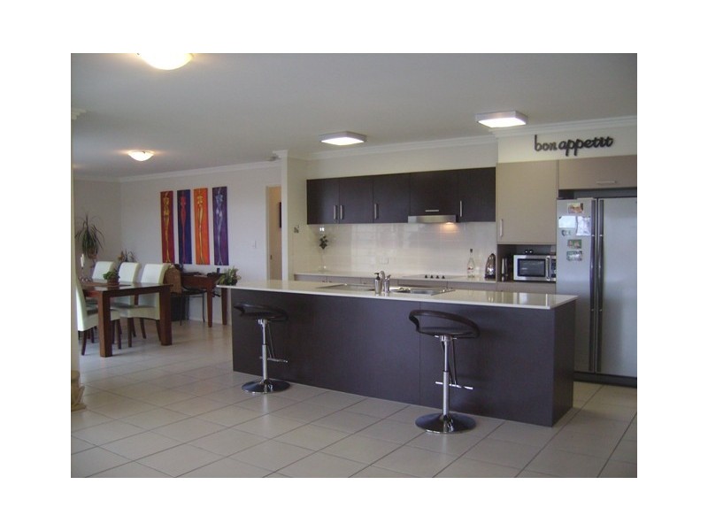 14/8 Proud Street, Labrador QLD 4215