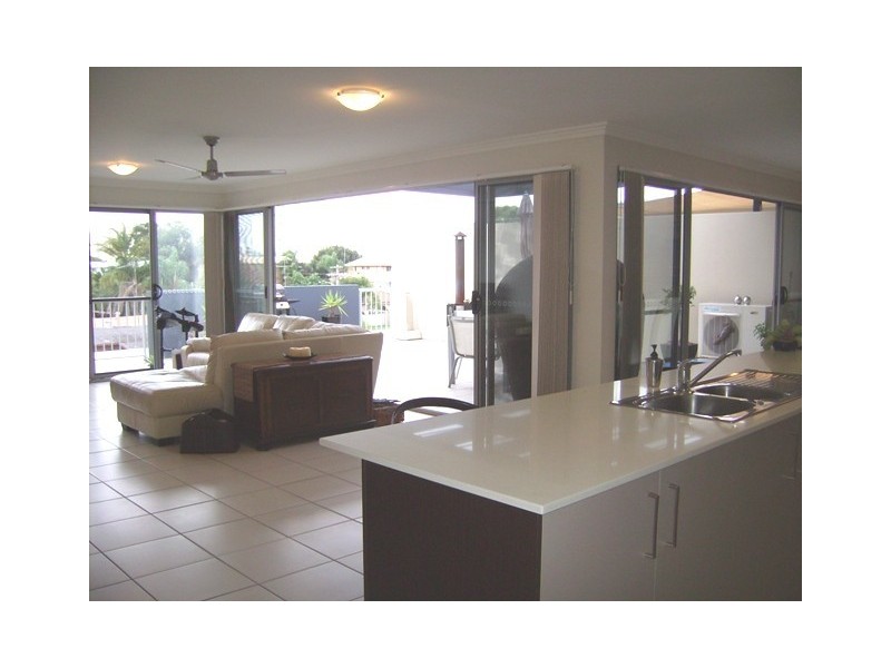 14/8 Proud Street, Labrador QLD 4215