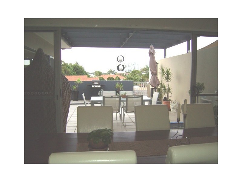 14/8 Proud Street, Labrador QLD 4215