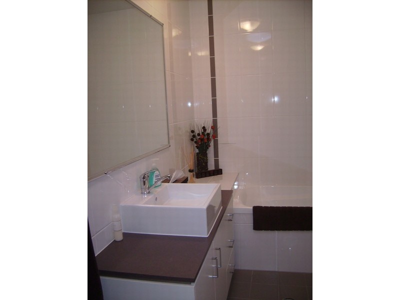 14/8 Proud Street, Labrador QLD 4215