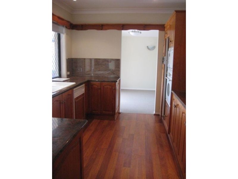 379 Rio Vista Blvd, Mermaid Waters QLD 4218