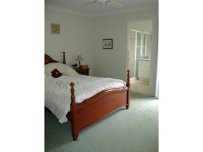 12 Pennsylvannia Avenue, Varsity Lakes QLD 4227