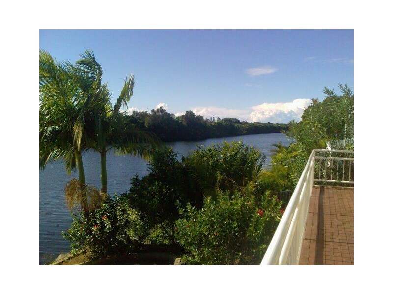 34 Emerton Crescent, Robina QLD 4226