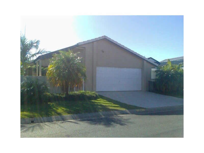 34 Emerton Crescent, Robina QLD 4226