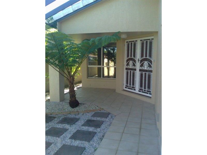 34 Emerton Crescent, Robina QLD 4226