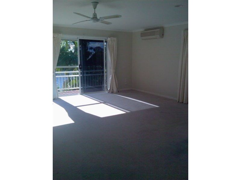 34 Emerton Crescent, Robina QLD 4226
