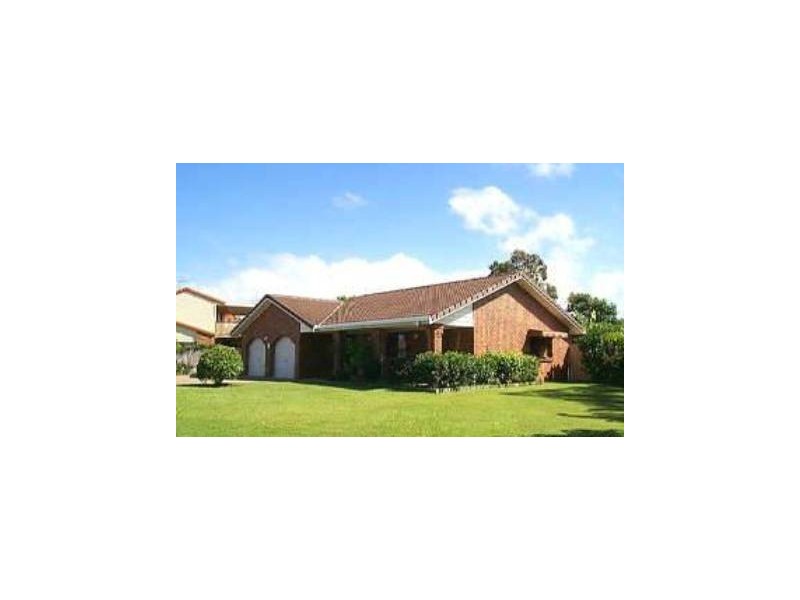 35 Wild Duck Drive, Mermaid Waters QLD 4218