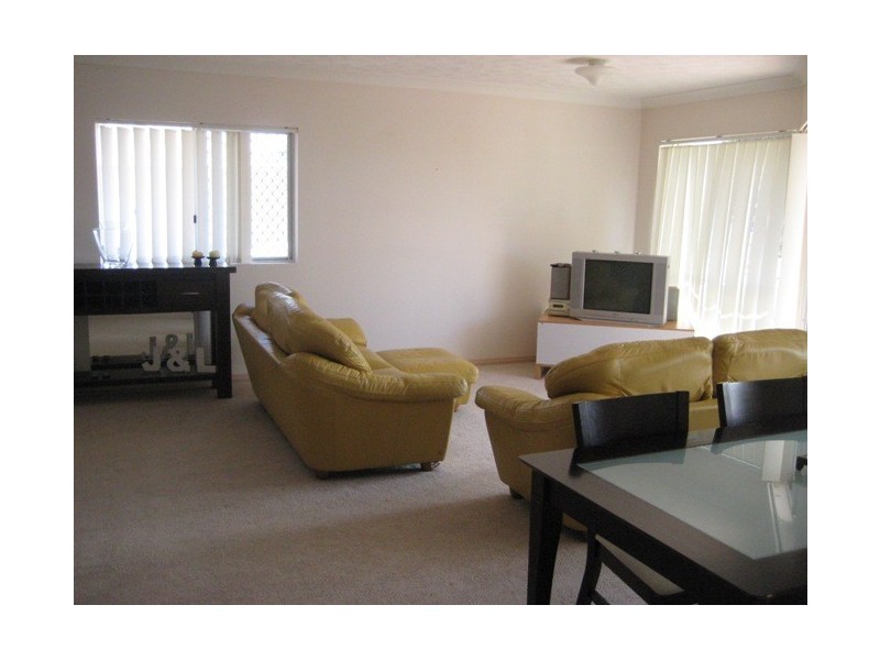 6/6 Petrel Avenue, Mermaid Beach QLD 4218