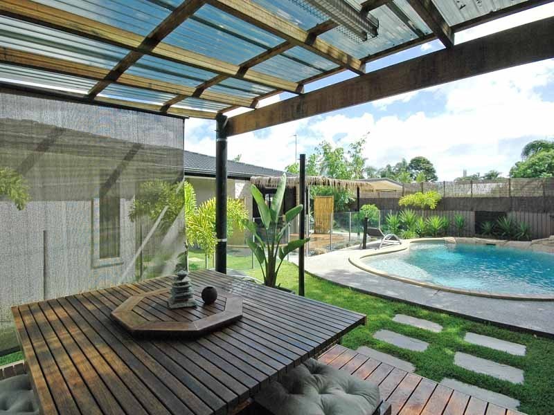 124 Savoy Drive, Broadbeach Waters QLD 4218