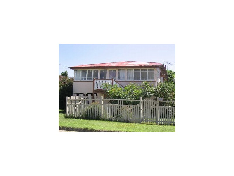 12 Louis Street, Redcliffe QLD 4020