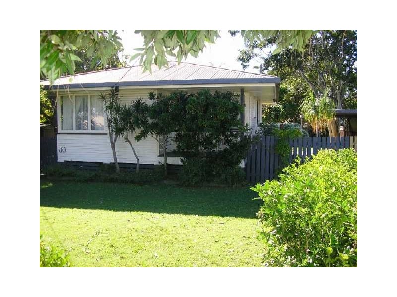 10 Edwin St, Redcliffe QLD 4020