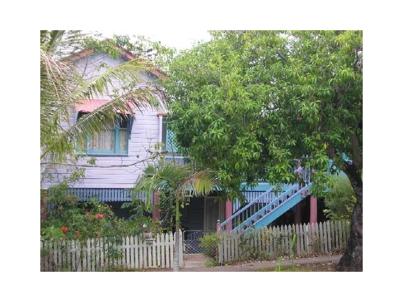 19 Sunday Street, Shorncliffe QLD 4017