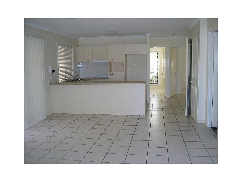 2/10 Portwood Street, Redcliffe QLD 4020