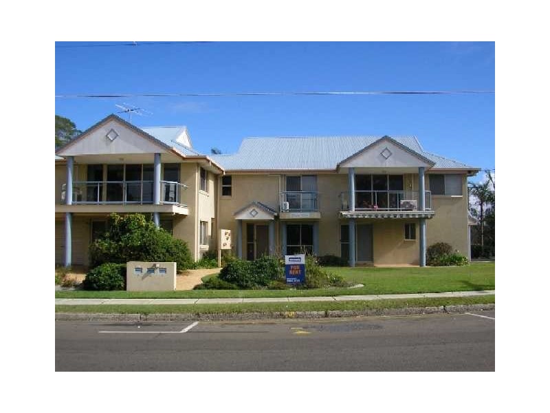 3/12 Gayundah Esplanade, Woody Point QLD 4019