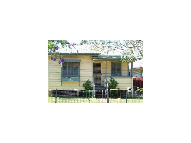 7 Maryborough Terrace, Scarborough QLD 4020