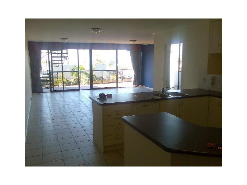 8/51 Landsborough Ave, Scarborough QLD 4020