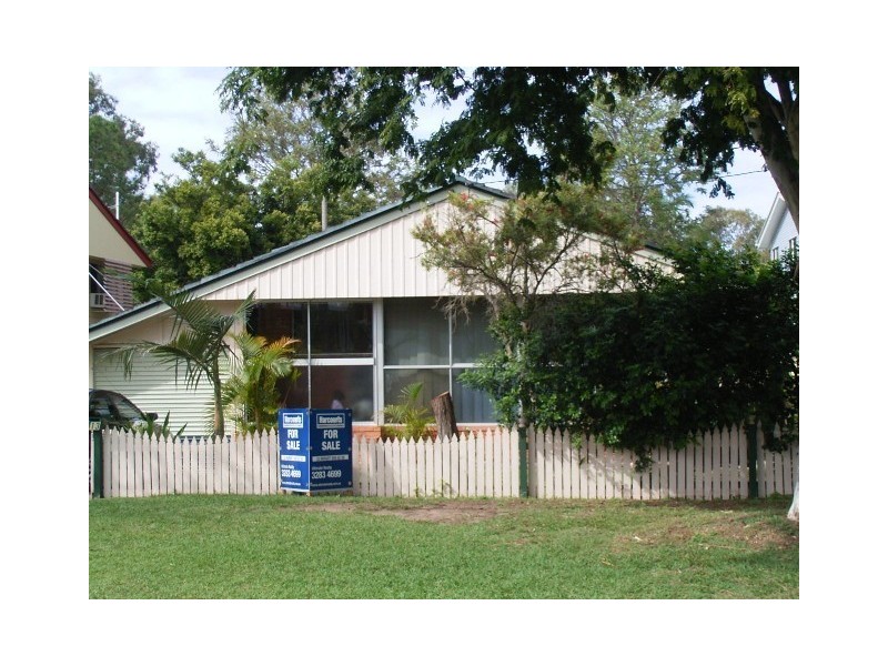 13 Brennan Road, Scarborough QLD 4020