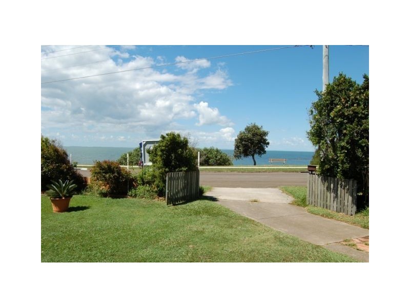 46 Gayundah Esplanade, Woody Point QLD 4019