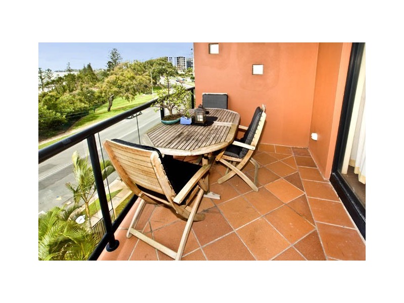 6/81 Marine Parade, Redcliffe QLD 4020