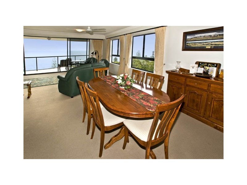 17/55 Marine Parade, Redcliffe QLD 4020