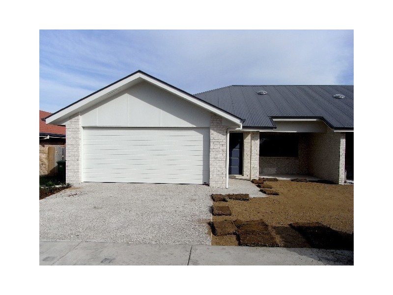 2/53 Coman Street, Rothwell QLD 4022