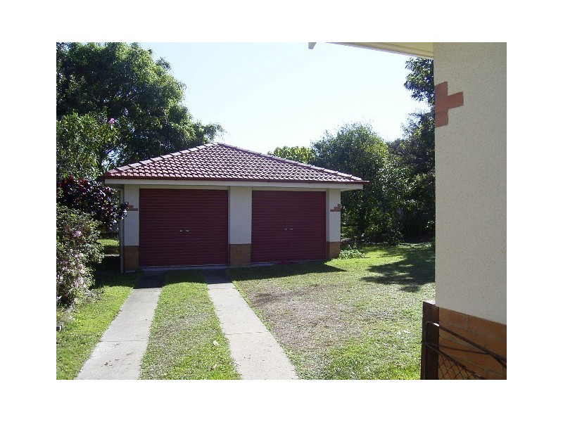 166 Anzac Avenue, Redcliffe QLD 4020