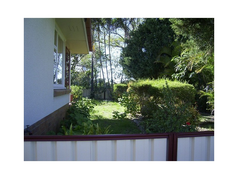 166 Anzac Avenue, Redcliffe QLD 4020