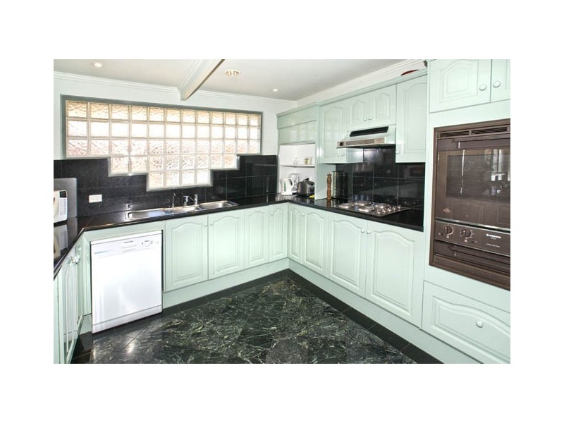 121 Margate Parade, Margate QLD 4019