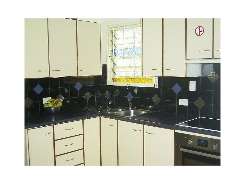 171 Anzac Avenue, Redcliffe QLD 4020