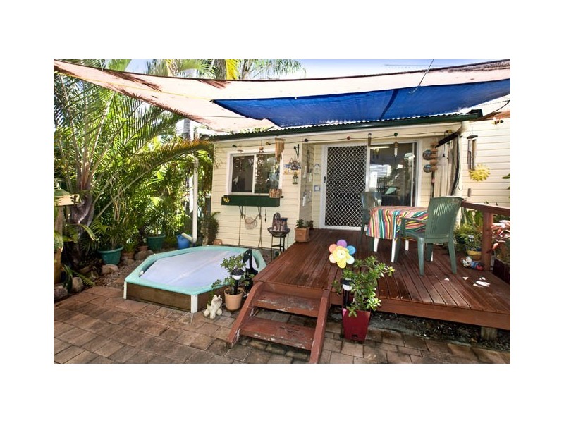 15 McCulloch Avenue, Margate QLD 4019