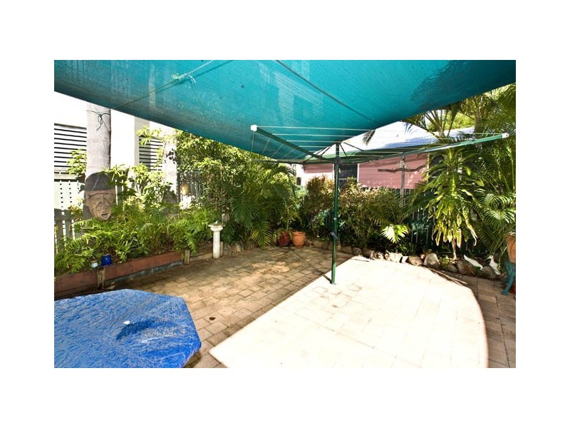 15 McCulloch Avenue, Margate QLD 4019