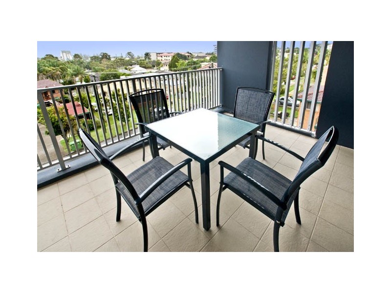 302/25 Dix Street, Redcliffe QLD 4020