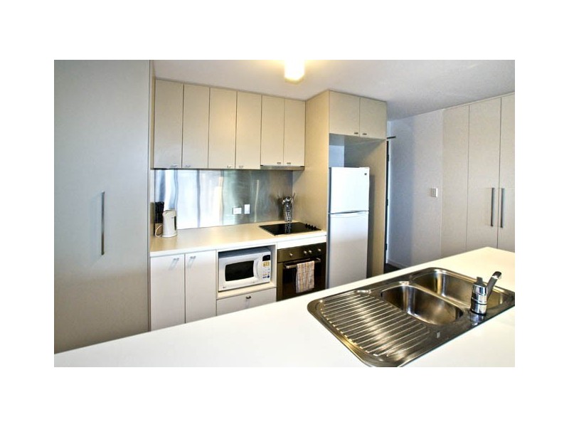 302/25 Dix Street, Redcliffe QLD 4020