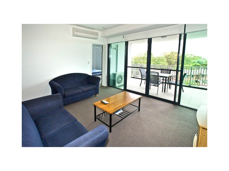 302/25 Dix Street, Redcliffe QLD 4020