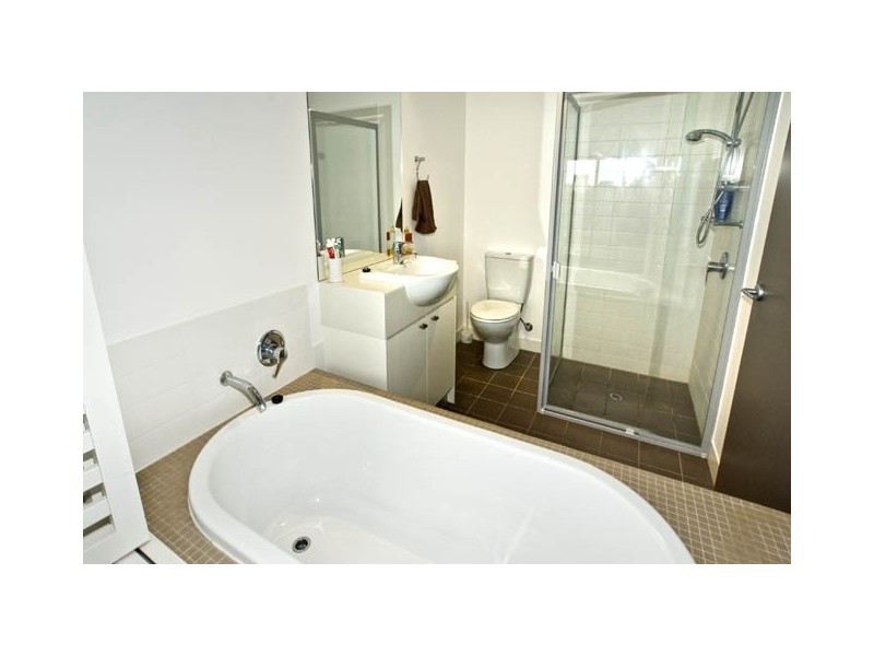 302/25 Dix Street, Redcliffe QLD 4020