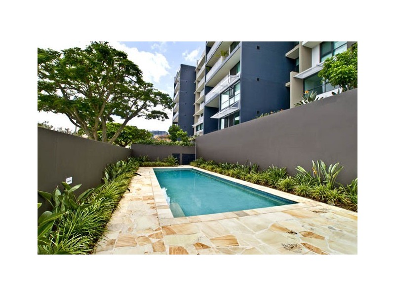 302/25 Dix Street, Redcliffe QLD 4020