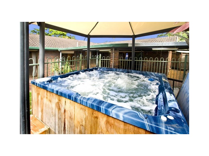 25 Picasso Court, Rothwell QLD 4022
