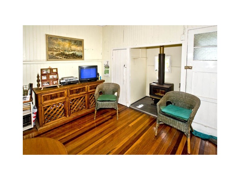32 Frank Street, Scarborough QLD 4020