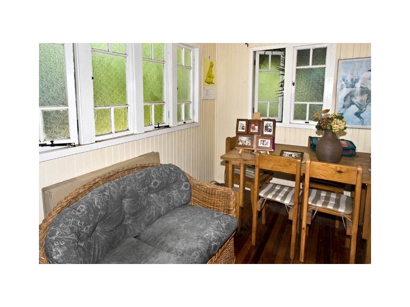 32 Frank Street, Scarborough QLD 4020