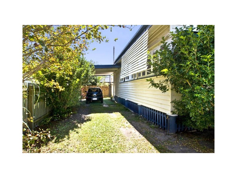 32 Frank Street, Scarborough QLD 4020