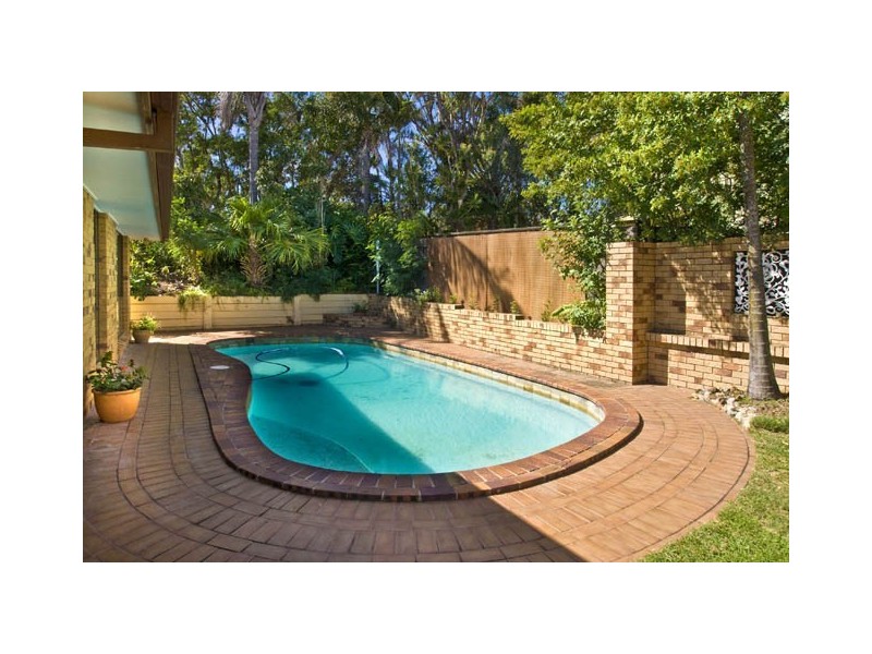 26 Shea Street, Scarborough QLD 4020