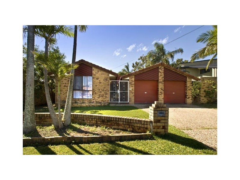 26 Shea Street, Scarborough QLD 4020