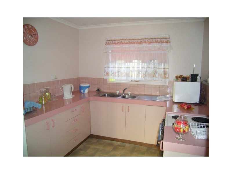 2/241a Klingner Road, Kippa-ring QLD 4021